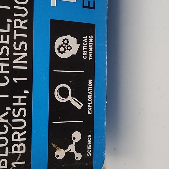 Discovery Kids Triceratops Excavation Kit NWT - Picture 6 of 7